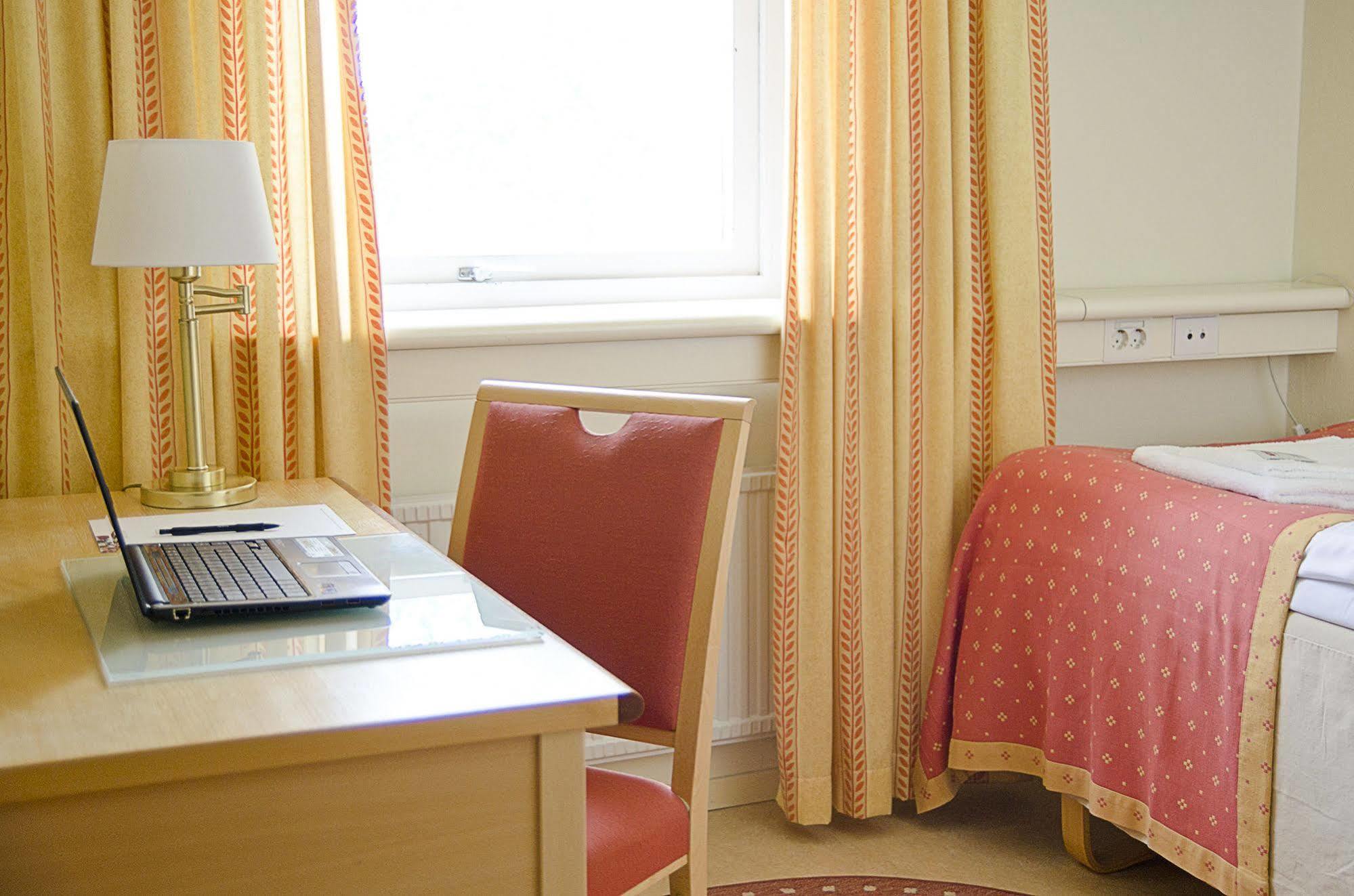 Sunderby Folkhoegskola Hotell & Konferens Luleå Kültér fotó
